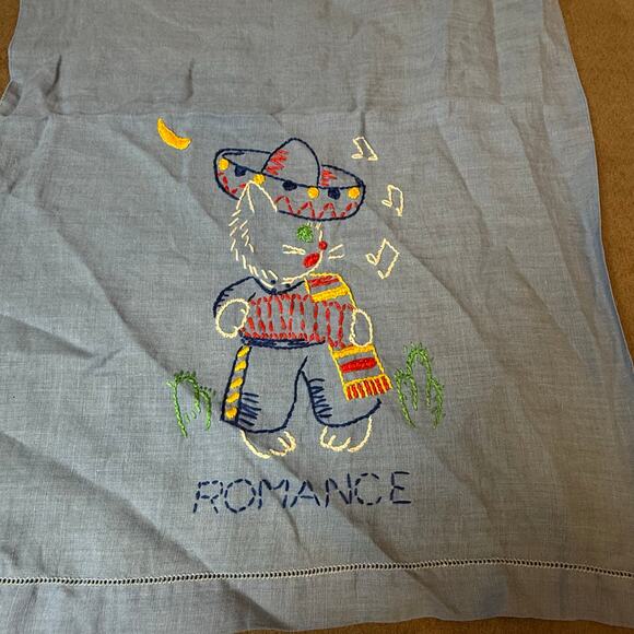 Vintage Blue Linen Tea Towel Hand Embroider Romance Mariachi Cat Sombrero - Picture 3 of 6